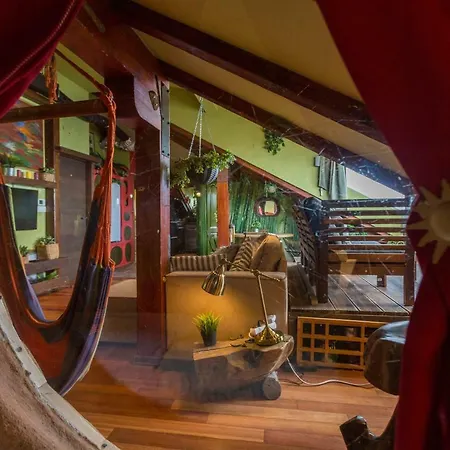 Magic House Apartment *