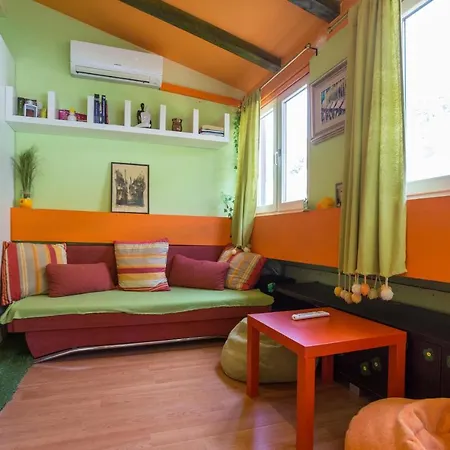 Apartment Magic House *