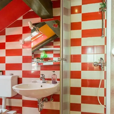 Magic House *